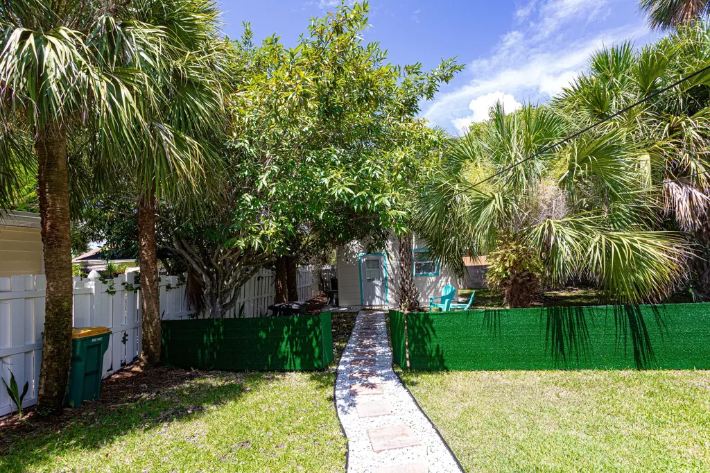 305 N Lakeside Drive Lake Worth Beach FL 33460
