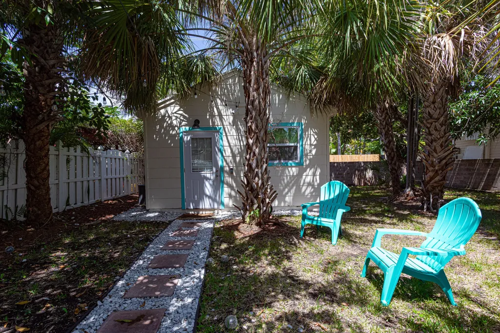 305 N Lakeside Drive Lake Worth Beach FL 33460