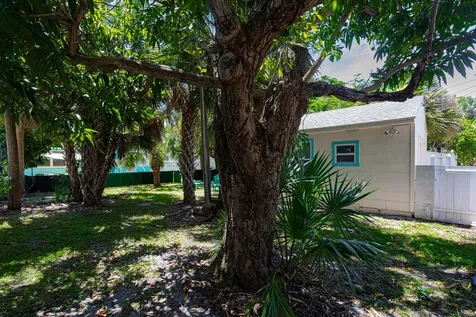 305 N Lakeside Drive Lake Worth Beach FL 33460