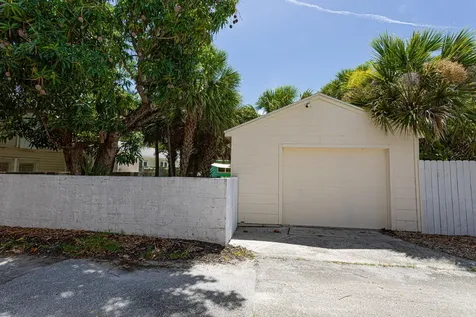305 N Lakeside Drive Lake Worth Beach FL 33460