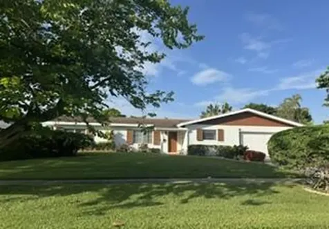 536 Oyster Road North Palm Beach FL 33408