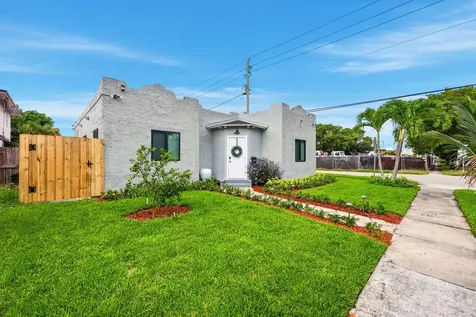 424 Putnam Road West Palm Beach FL 33405