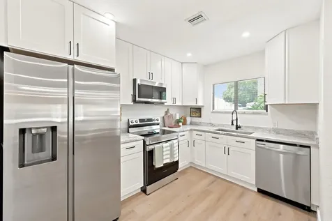 424 Putnam Road West Palm Beach FL 33405
