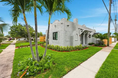 424 Putnam Road West Palm Beach FL 33405