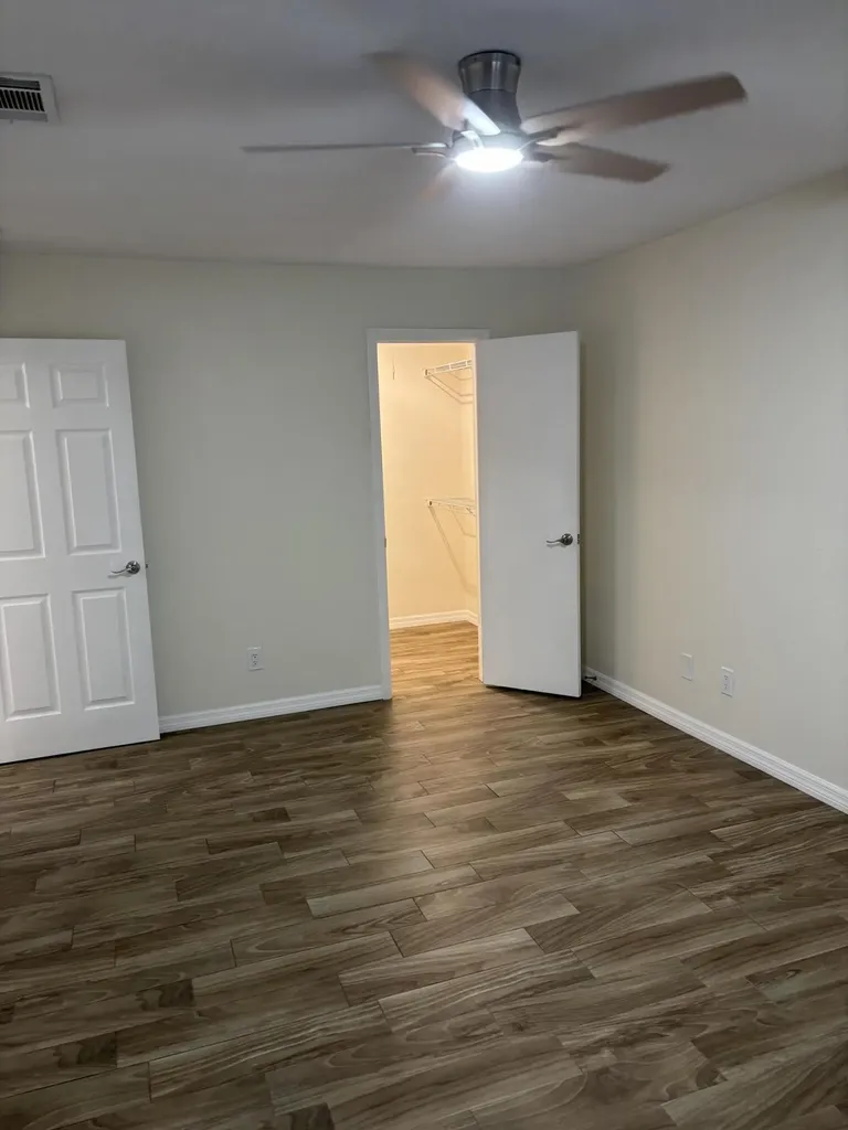 1921 SE Oxmoor Terrace Port St Lucie FL 34952