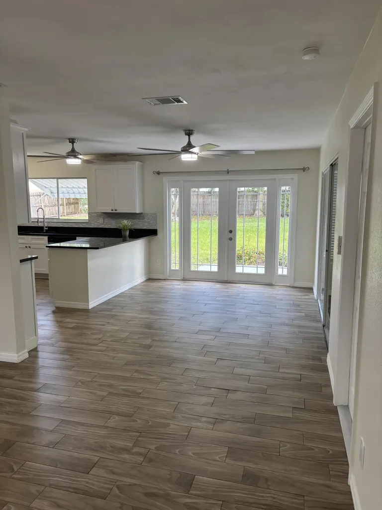 1921 SE Oxmoor Terrace Port St Lucie FL 34952