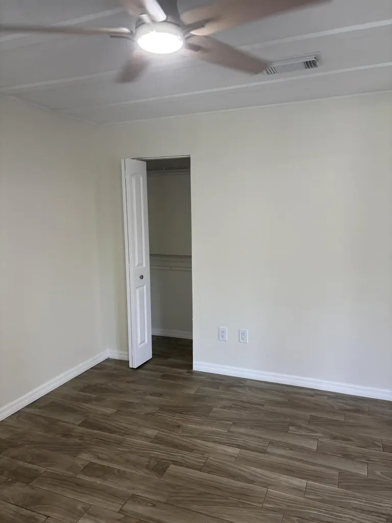 1921 SE Oxmoor Terrace Port St Lucie FL 34952