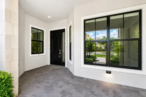 5603 Delacroix Terrace Palm Beach Gardens FL 33418
