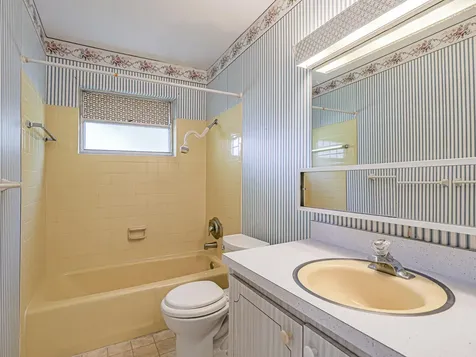 2800 Indian River Boulevard Vero Beach FL 32960