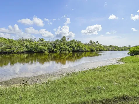 2800 Indian River Boulevard Vero Beach FL 32960