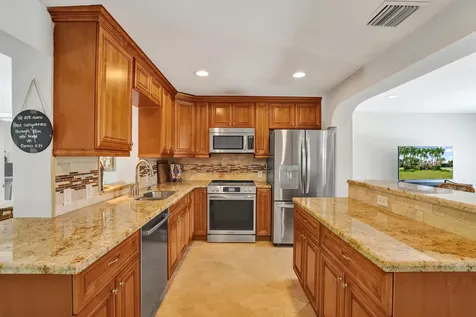 1361 NE 46th Street Oakland Park FL 33334