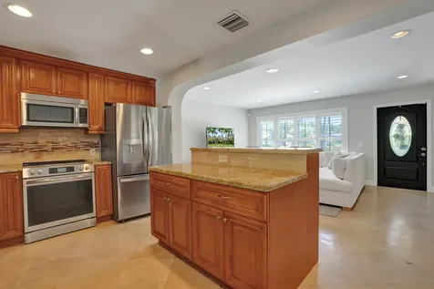 1361 NE 46th Street Oakland Park FL 33334