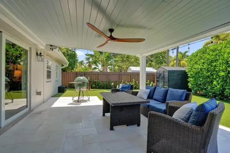 1361 NE 46th Street Oakland Park FL 33334