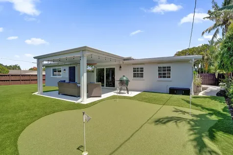 1361 NE 46th Street Oakland Park FL 33334