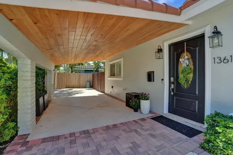 1361 NE 46th Street Oakland Park FL 33334
