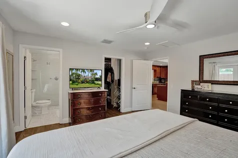 1361 NE 46th Street Oakland Park FL 33334