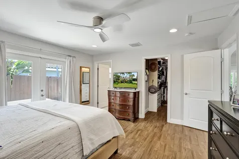 1361 NE 46th Street Oakland Park FL 33334