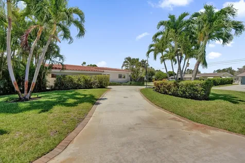 1361 NE 46th Street Oakland Park FL 33334