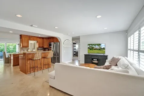 1361 NE 46th Street Oakland Park FL 33334