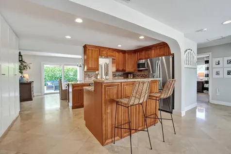 1361 NE 46th Street Oakland Park FL 33334