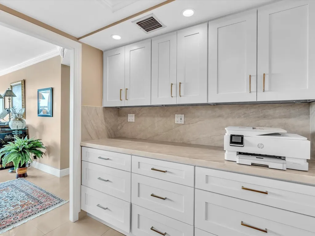 3300 NE 36th Street Fort Lauderdale FL 33308