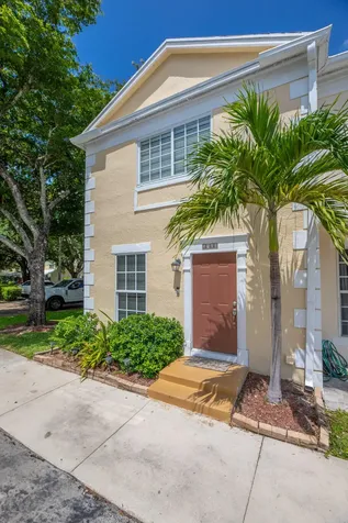 2900 Dorchester Lane Cooper City FL 33026