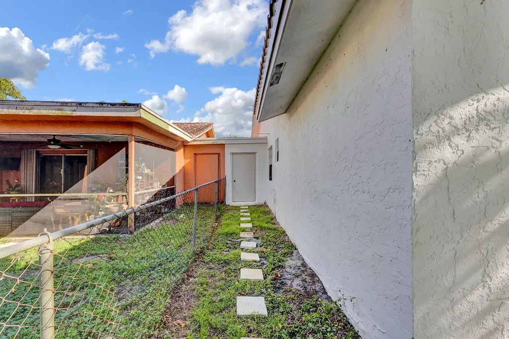 11603 NW 26th Street Coral Springs FL 33065