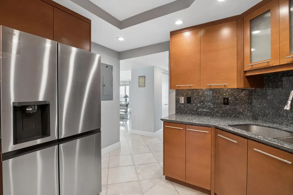2100 S Ocean Lane Fort Lauderdale FL 33316