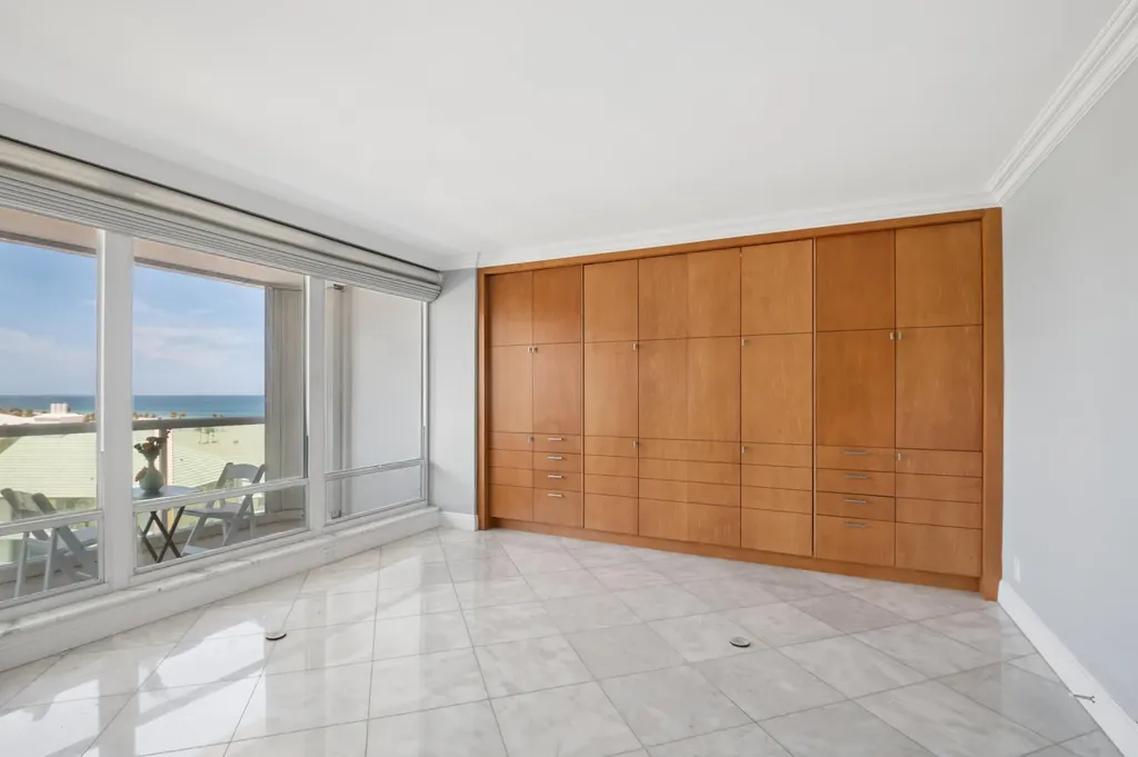 2100 S Ocean Lane Fort Lauderdale FL 33316