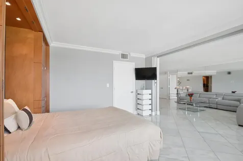 2100 S Ocean Lane Fort Lauderdale FL 33316