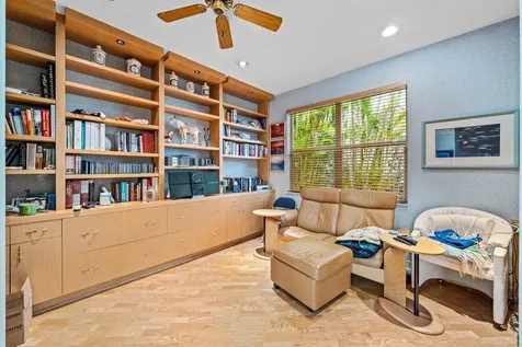 5785 Regency Circle E Boca Raton FL 33496