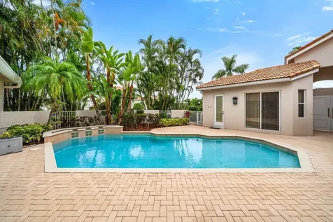 5785 Regency Circle E Boca Raton FL 33496