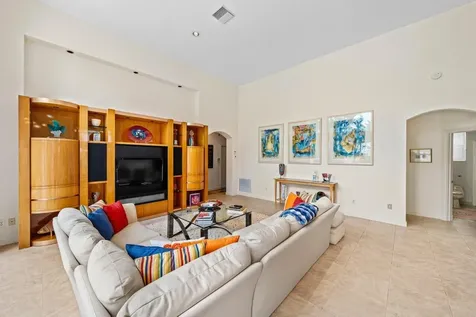 5785 Regency Circle E Boca Raton FL 33496