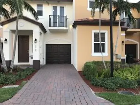 6960 Long Pine Circle Coconut Creek FL 33073