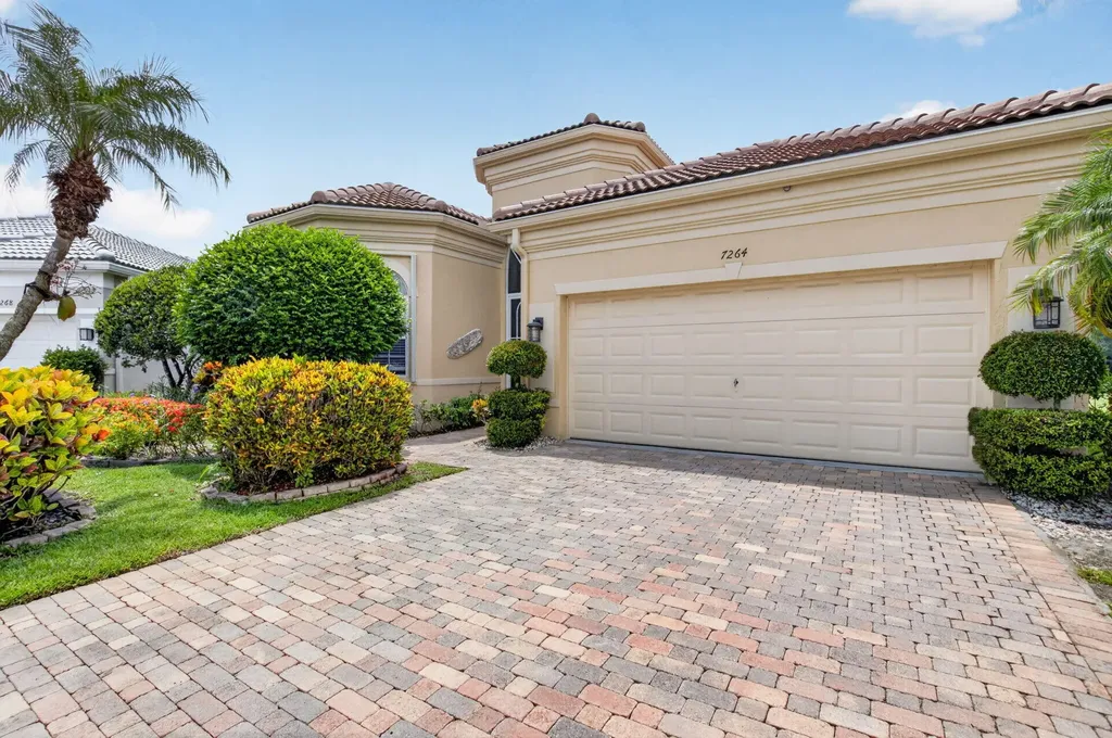 7264 Cataluna Circle Delray Beach FL 33446