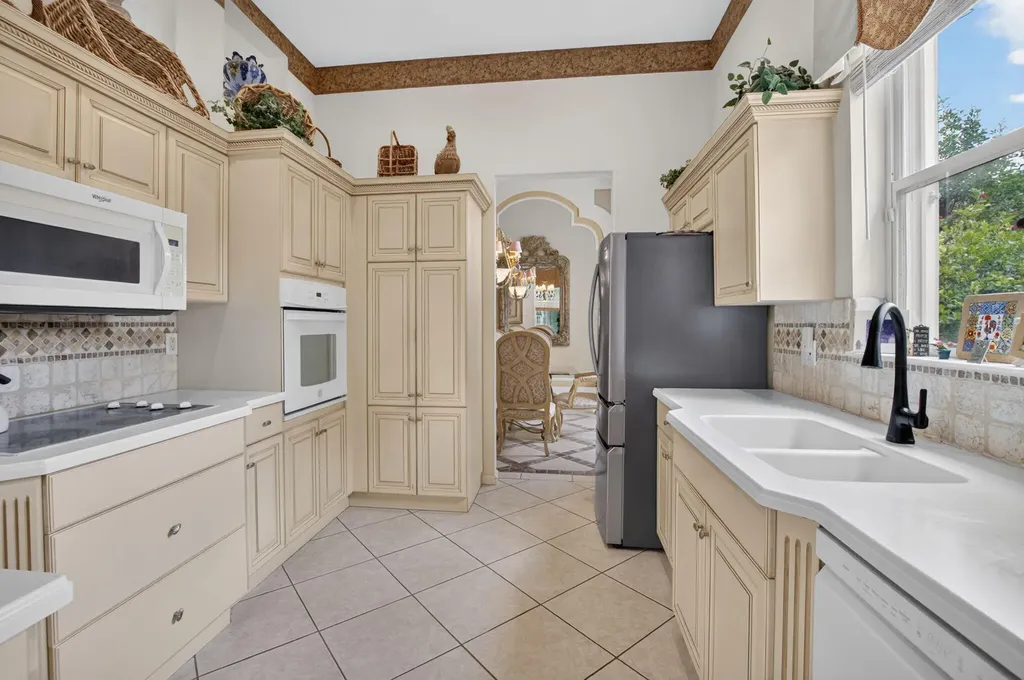 7264 Cataluna Circle Delray Beach FL 33446