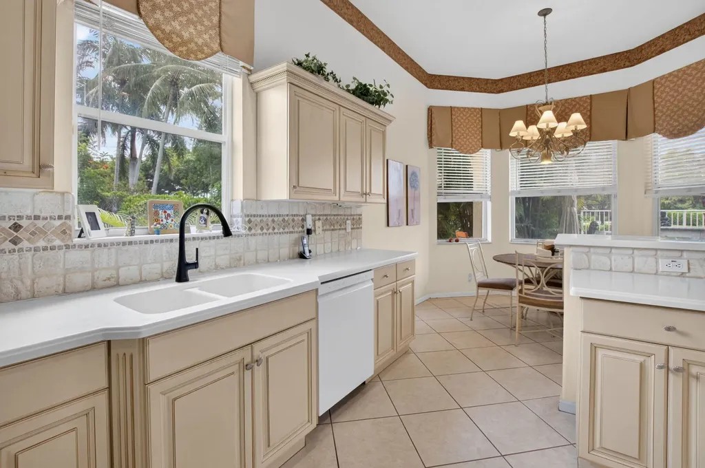 7264 Cataluna Circle Delray Beach FL 33446