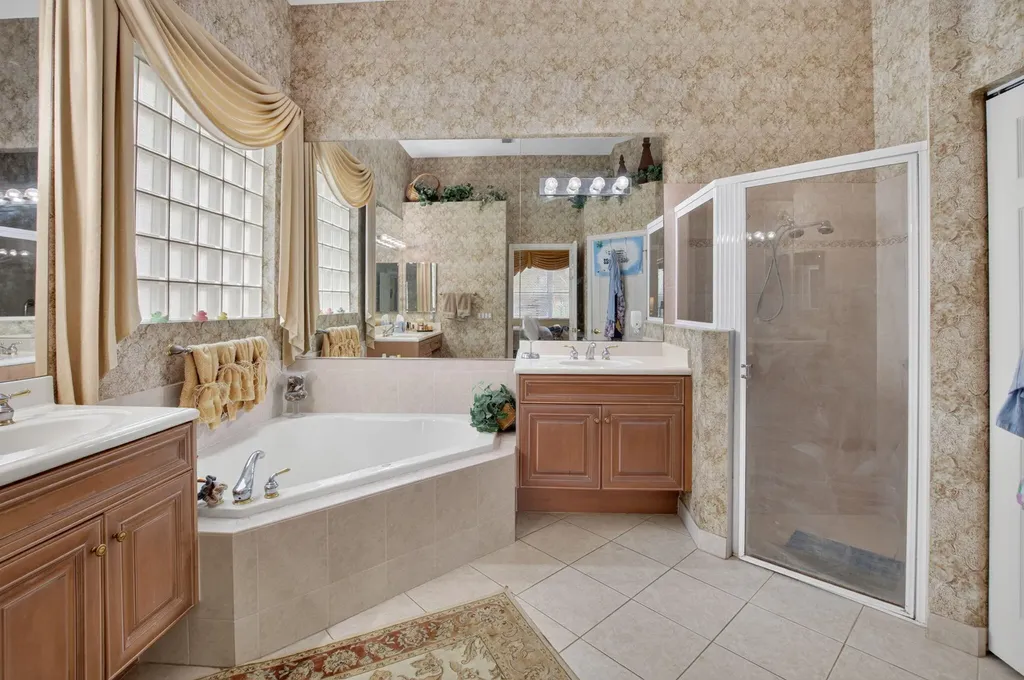 7264 Cataluna Circle Delray Beach FL 33446