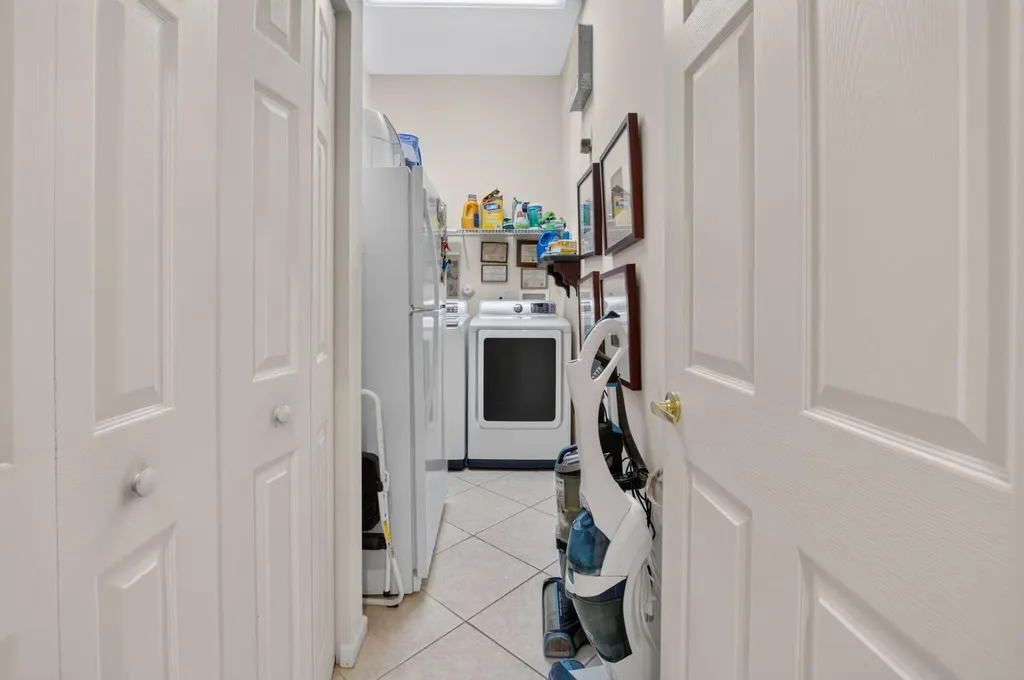 7264 Cataluna Circle Delray Beach FL 33446