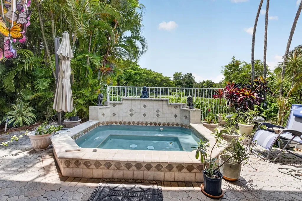7264 Cataluna Circle Delray Beach FL 33446