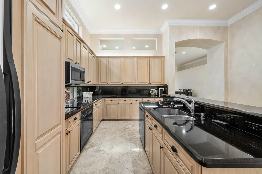 7917 Villa D Este Way Delray Beach FL 33446