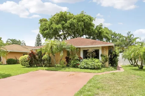 5373 Gene Circle West Palm Beach FL 33415