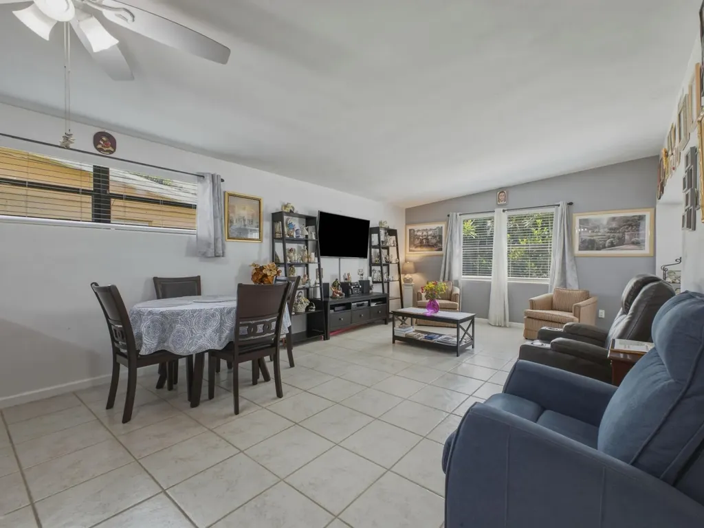 754 Hibiscus Drive Royal Palm Beach FL 33411