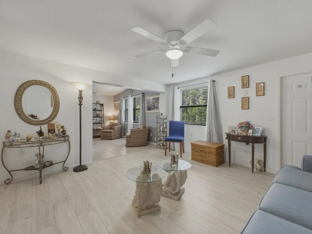754 Hibiscus Drive Royal Palm Beach FL 33411