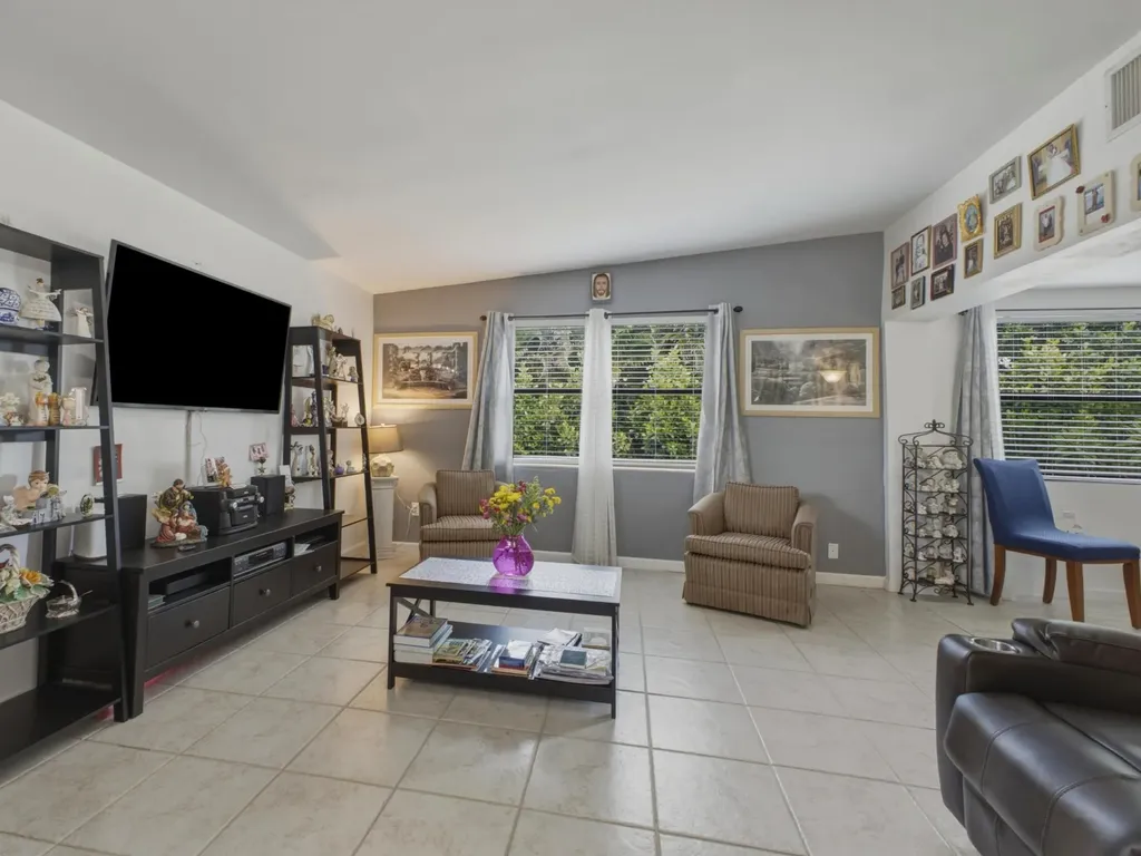 754 Hibiscus Drive Royal Palm Beach FL 33411