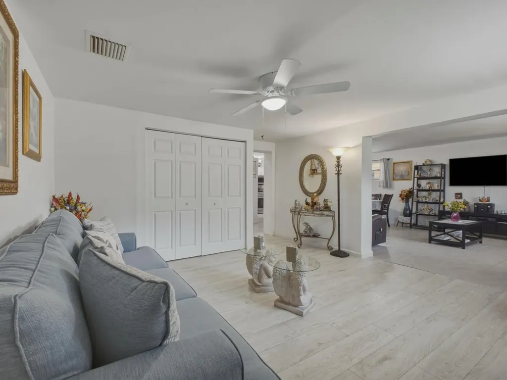 754 Hibiscus Drive Royal Palm Beach FL 33411