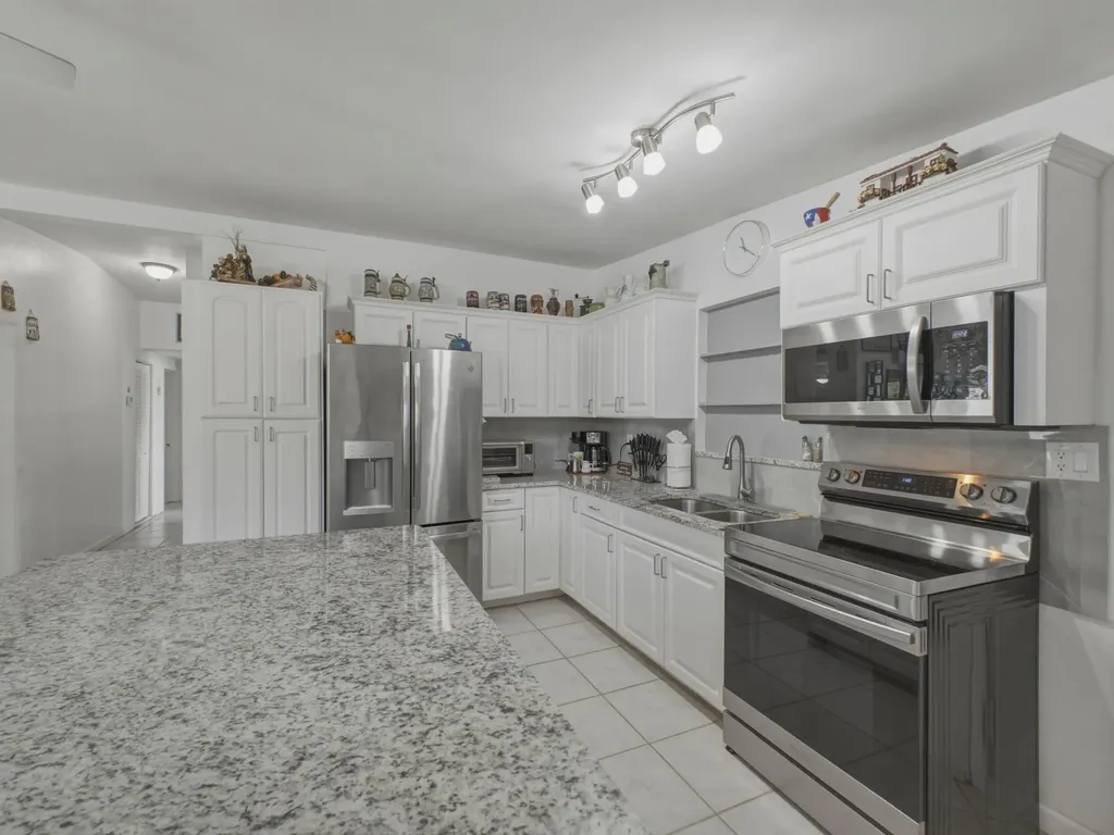 754 Hibiscus Drive Royal Palm Beach FL 33411