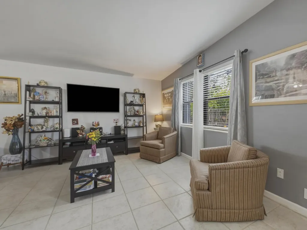 754 Hibiscus Drive Royal Palm Beach FL 33411