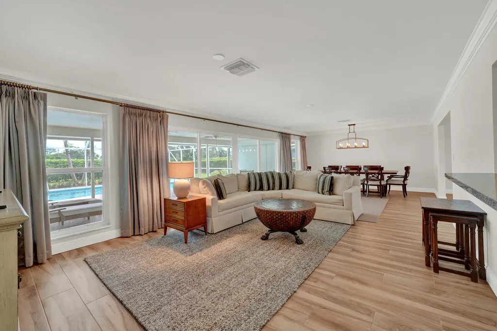 341 Glenbrook Drive Atlantis FL 33462