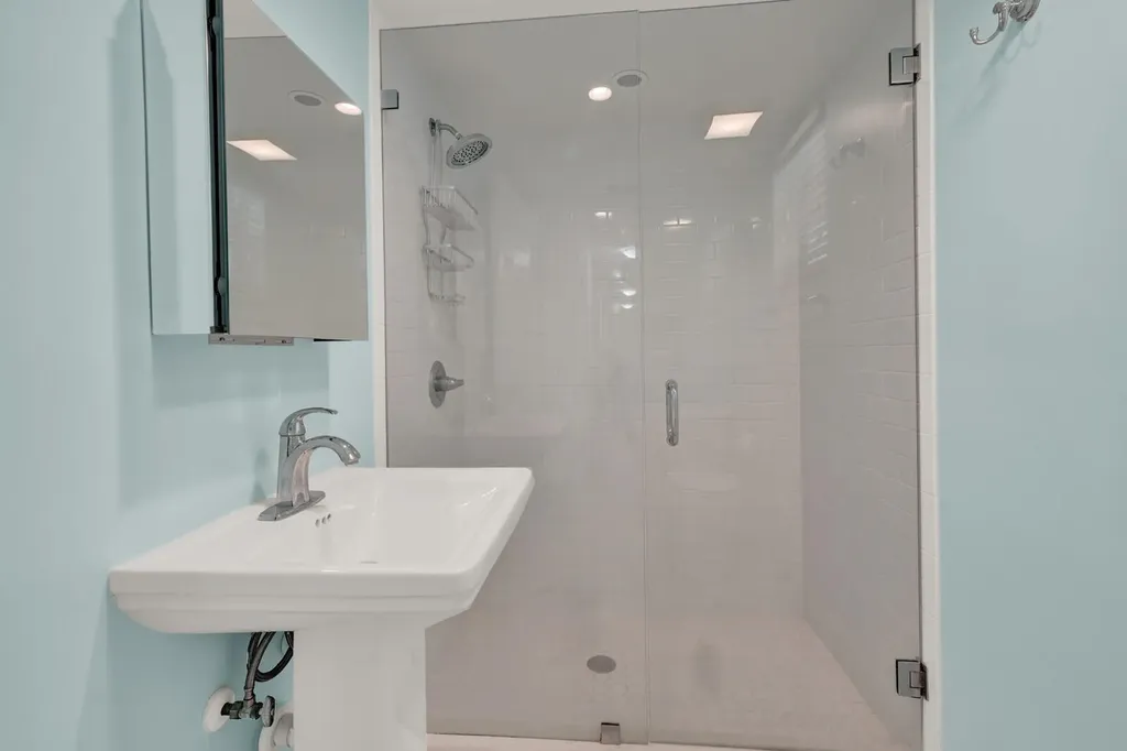 341 Glenbrook Drive Atlantis FL 33462